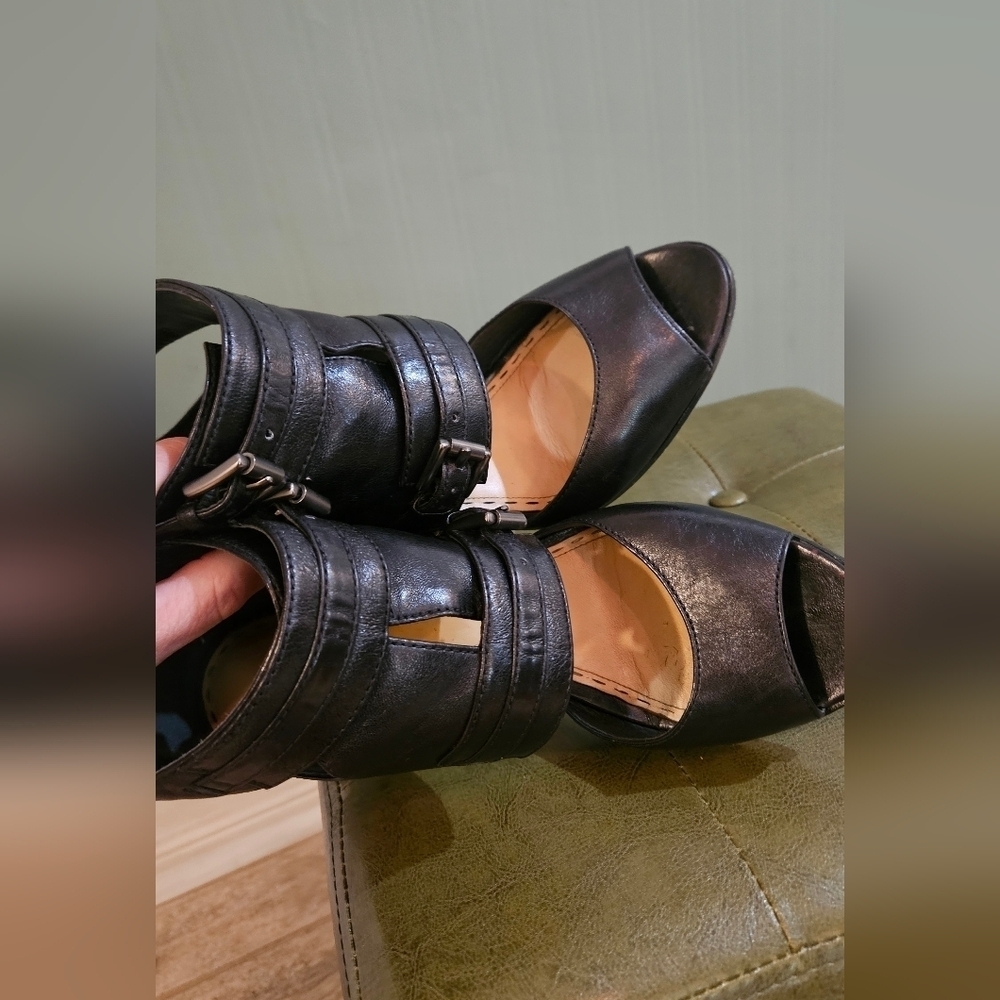 Coach Filomena Black Leather Buckle Peep Toe Stiletto Heels Size 8.5B - Picture 12 of 16